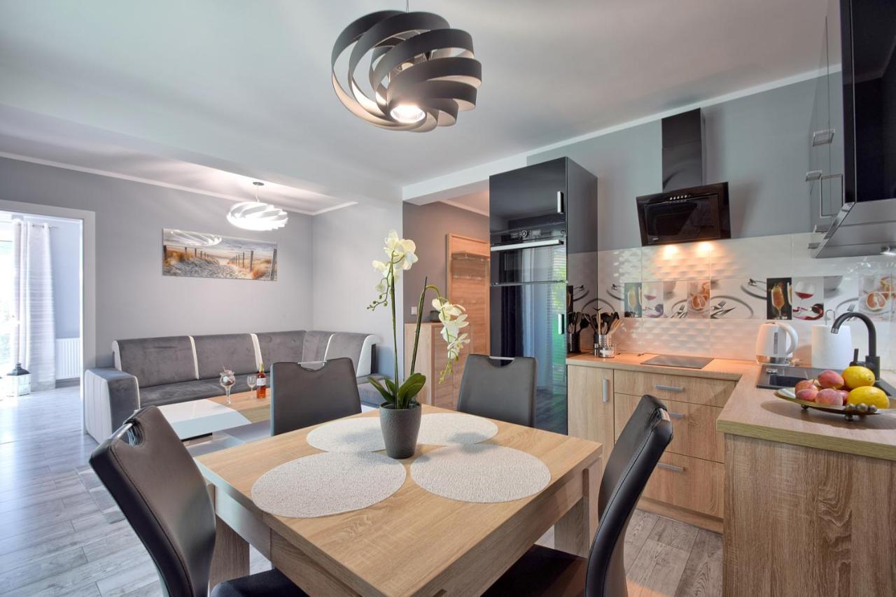 Sea-View Apartamenty Kolorowe Balkony Miedzyzdroje Exterior foto